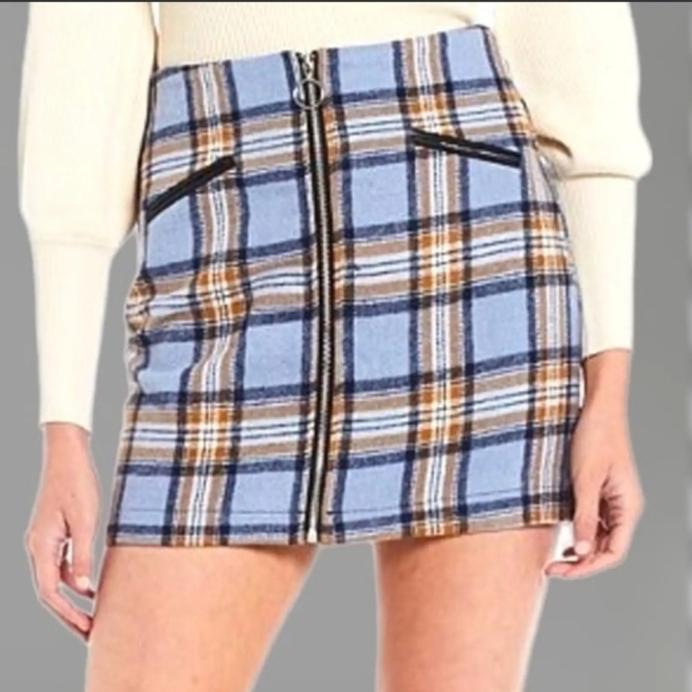 Fashion On Earth Womens Blue / Tan Plaid Front Zippered Mini Skirt sz L Preppy